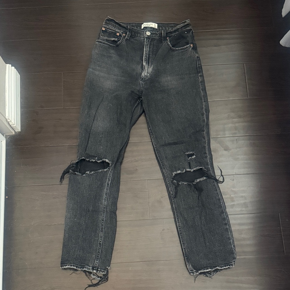 Abercrombie & Fitch Women's Black Distressed Straight Jeans